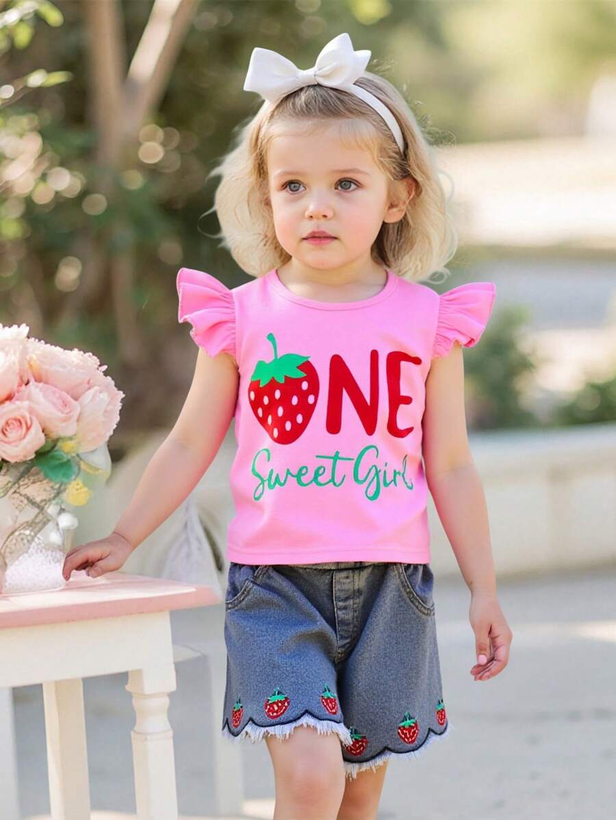 SHEIN Young Girl Casual Simple Comfortable Round Neck Short Sleeve Ruffle Trim Strawberry Pattern Denim 2 Pieces Set - Pink - View 1