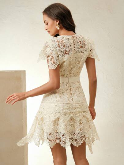 Spring, Vacation, Festival Women's Elegant Lace Hollow Embroidered New Summer Patchwork Floral Round Neck Short Sleeve Dress