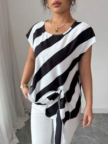 Franclia Women's Striped Commuter Elegant Short Sleeve Blouse - Black - View 4