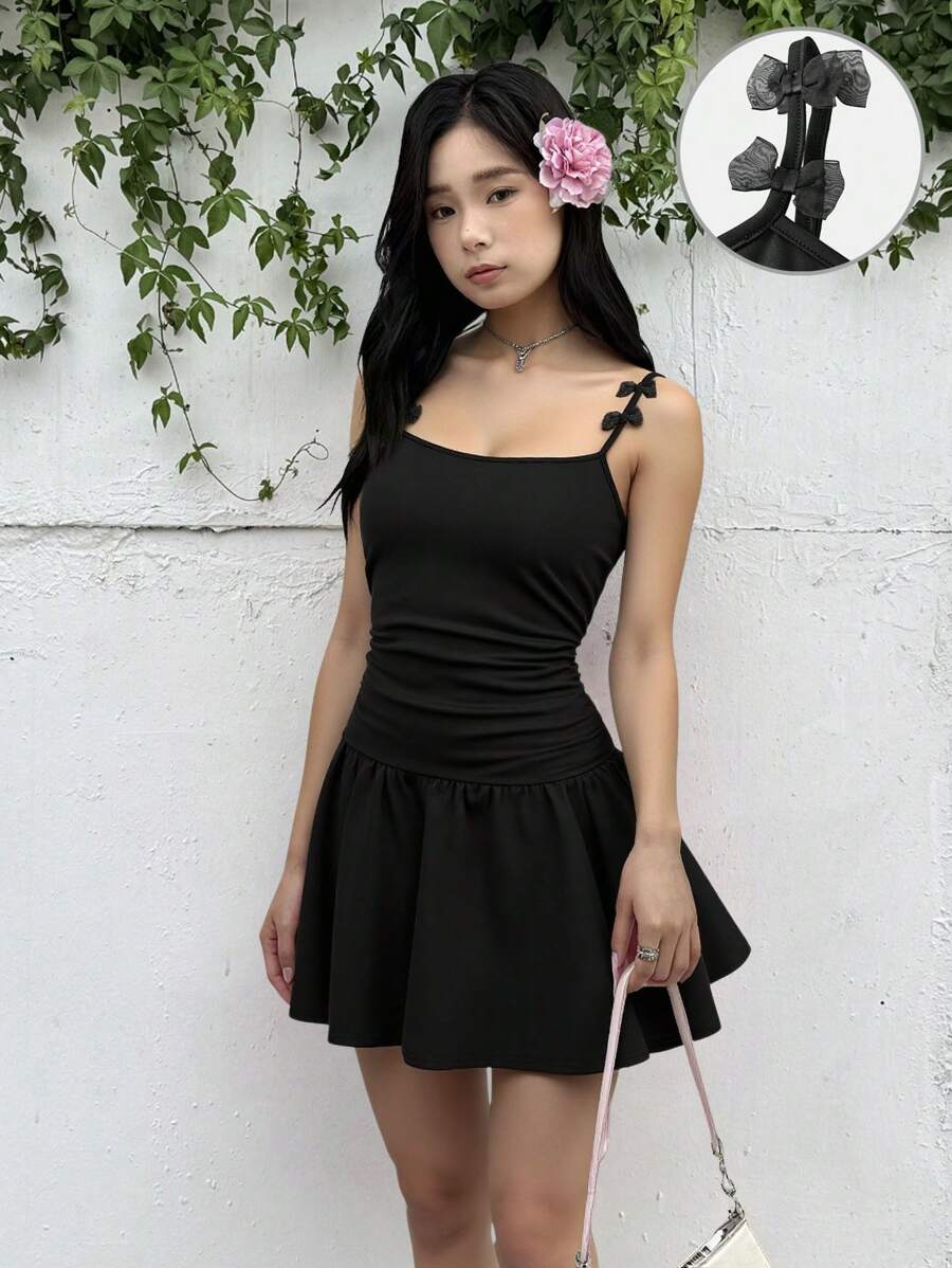 SHEIN Teen Girls Fitted Casual Dress With Bow Decor And Ruched Waist - Black - View 1