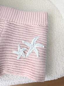 Elamini Y2K Style Hand-Crocheted Sea Star Textured Women Knitted Shorts - Baby Pink - View 5
