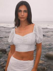 WESTFADE Summer Western Floral Eyelet Sweetheart Neck Faux Button Front Short Puff Sleeve Cute Bow Tie Backless Fitted Nashville Cowgirl Rodeo Crop Top - White - View 3