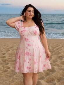SHEIN MOD Vestido corto romántico de gasa con estampado floral y teñido anudado en tallas grandes para mujeres - Multicolor - Ver 4