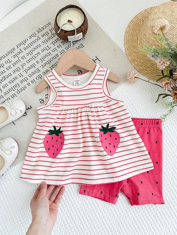 SHEIN LMoss Kids LMoss Set 2 buc/set pentru bebeluși cu dungi, model de căpșuni, guler rotund, tricou și pantaloni scurți, set de haine pentru bebeluși, set de două piese, ținută pentru bebeluși, haine de marcă pentru bebeluși, haine premium pentru bebeluși