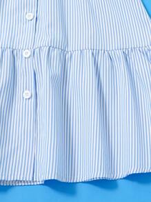 SHEIN Mädchen Kleinkind gestreiftes Kurzarm-Kleid mit Schulterpolstern, europäisch-amerikanischer Stil, geeignet für den Unabhängigkeitstag