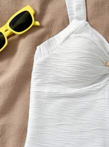 SHEIN LUNE Soleia 度假露背 V 领花卉金属扣白色针织纹理修身背心，适合度假、音乐节、波西米亚风格、节日、约会、下午茶