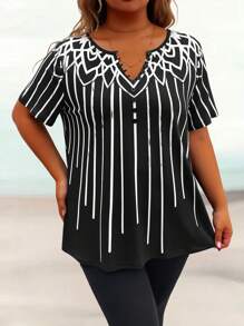 EMERY ROSE Camiseta Casual de Manga Curta com Bloco de Cores em Contraste para Mulheres Plus Size, Preta e Branca, Primavera/Verão - Preto e Branco - Visão 1