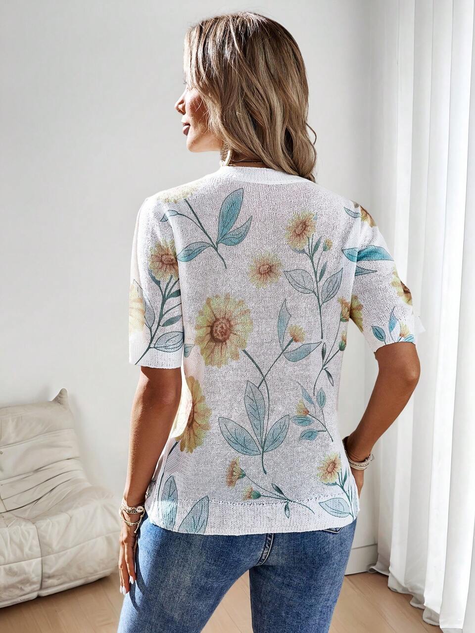 New Spring Casual Loose Retro Artistic Print Round Neck Lightweight Silky Women Sweater Pullover