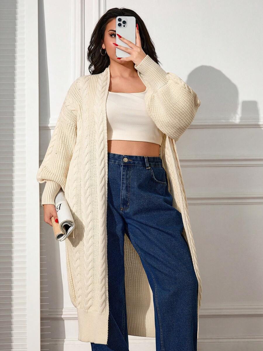 SHEIN Cottnline كارديجان خريفي أبيض بمقاس كبير، فضفاض وناعم، بتصميم عادي مريح، محبوك بتضفيرات بارزة، مناسب للإجازات والمكتب والمناسبات الرسمية - لون مشمشي - مشاهدة 1
