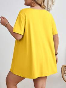 SHEIN CURVE+ Áo thun nữ cỡ lớn cổ tròn tay ngắn màu trơn, kiểu dáng thường ngày, màu vàng mùa hè/Áo thun cỡ lớn mùa hè/Kiểu đồng quê/Kỳ nghỉ biển/Trang phục đi biển - Màu Mù tạt vàng - Xem 2