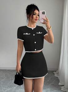 Elenzga 2 件套女士春夏法式优雅撞色波浪丝带细节黑色纽扣短袖上衣和撞色波浪丝带饰边半身裙