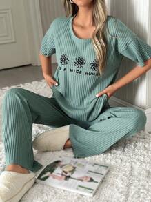 RueChic Women 2 Pcs Contrast Colour Lettered Homewear Short Sleeved & Long Bottom Pajama Set - Mint Green - View 1