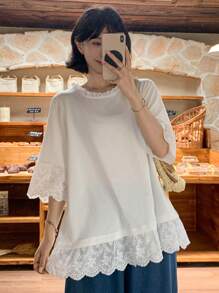 FRIFUL Camiseta de manga corta casual y holgada con cuello redondo y parches de encaje para mujer, para verano