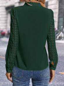 SHEIN Clasi 女士休闲/办公装纯色蕾丝拼布长袖衬衫 - 墨綠色 - 查看 2