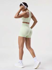 SHEIN Sports Conjunto de ropa deportiva de top de tirantes y shorts de unicolor simple para mujer - verde menta - Ver 7
