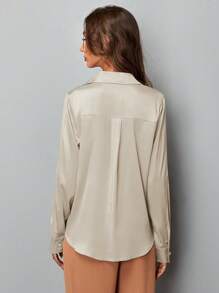SHEIN Clasi Camisa satinada brillante de piqué con botones, talla grande