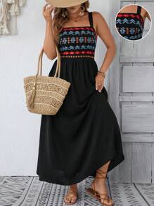 SHEIN LUNE 大码休闲度假刺绣装饰吊带连衣裙