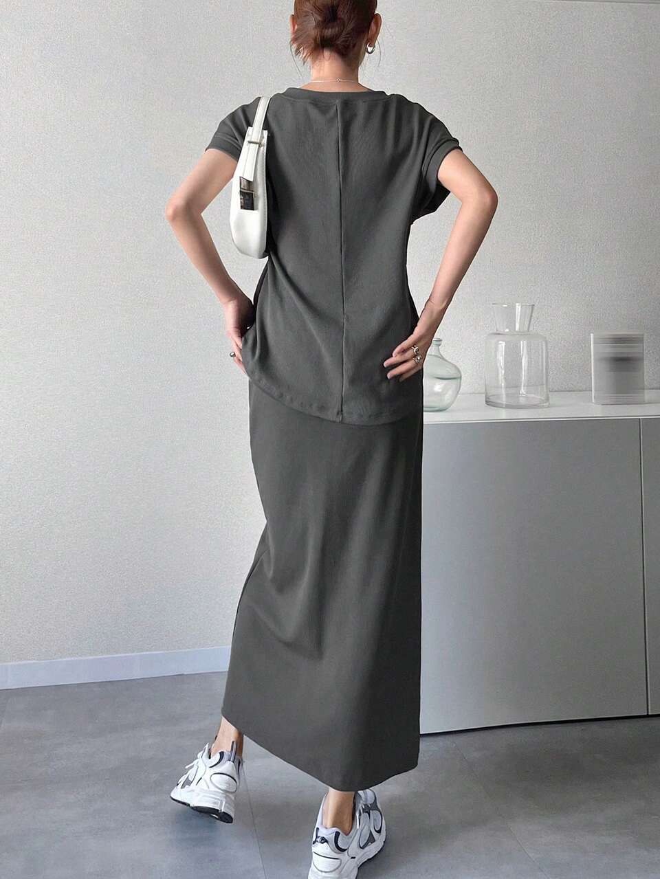 Women's Summer Casual Solid Color T-Shirt And Tie-Waist Wrap Skirt 2-Piece Set Petite