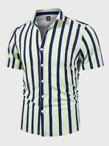 Manfinity Hypemode Men's Casual Colorblock Striped Shirt, Summer