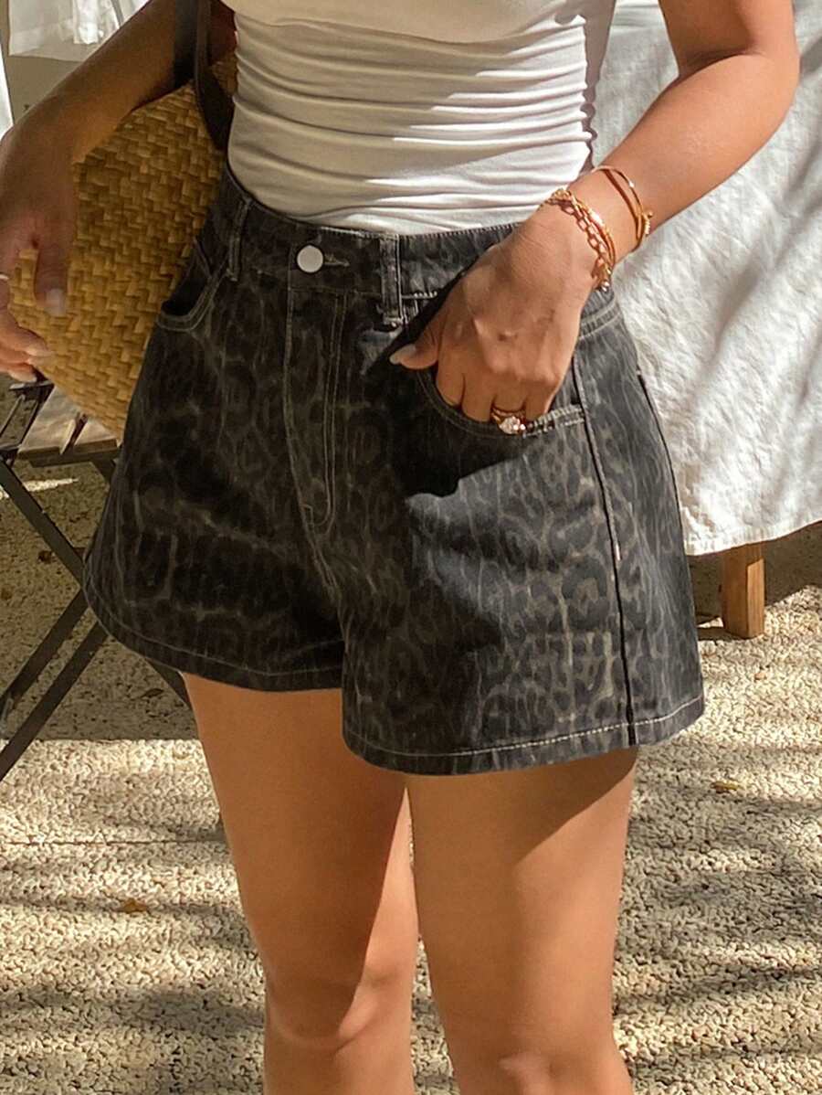 DAZY Quần short denim nữ dáng rộng in họa tiết da báo, quần short mùa hè. - Xám - Xem 1