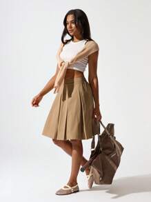 Hanevo Niche Designer Casual Pleated Women Skirt, Versatile Sportwear For Daily Wear