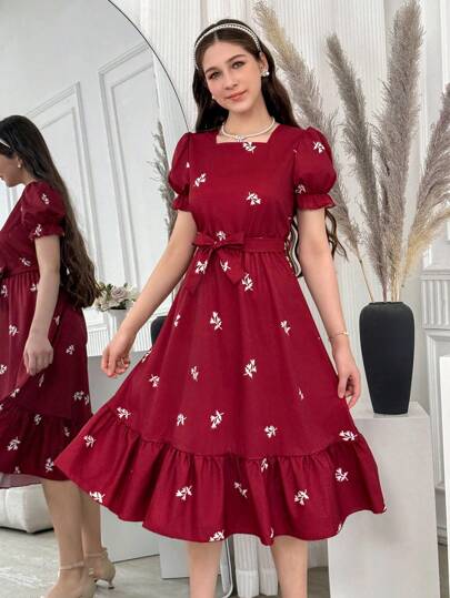 青少年度假沙滩装田园热带树叶和碎花露肩泡泡袖束腰连衣裙，夏季