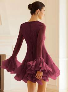 Aveloria Rosie 法国奢华高端 Diva 富家女设计师荷叶边下摆喇叭袖纹理面料荷叶边细节短款连衣裙女装秋季布料 - 酒紅色 - 查看 2