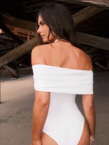 WESTFADE Off Shoulder Ruched Twist Front Fitted High Cut Leg One-Piece Swimsuit Summer Beach Vacation Modest Western Outfit - White - View 2