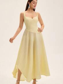 SHEIN Unity Nuevo vestido elegante de estilo vacacional para mujer con diseño premium simplista, de unicolor, textura de tela, cuello en forma de corazón, cintura asimétrica estilizante, bajo alto y sin mangas, color amarillo bebé para el verano - Amarillo - Ver 3