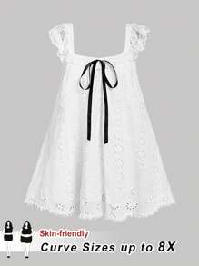 SHEIN CURVE+ 大码褶皱刺绣娃娃形黑色撞色蝴蝶结，带小飞袖，大码女士短裙沙滩装/沙滩裙/沙滩度假装/沙滩必需品/毕业/茶会礼服，太阳裙/图案 T 恤