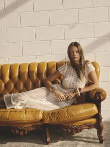 Aralina 女士性感透明蕾丝连衣裙 - 奶油色 - 查看 15