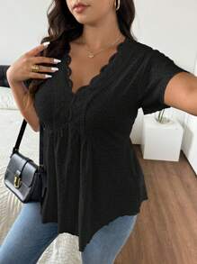 SHEIN Frenchy 大码女士V领蕾丝拼接扎染花卉纹理衬衫 - 黑色 - 查看 3