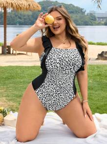 SHEIN CURVE+ Plus Size Women's Summer Leopard Patchwork Solid Fabric Ruffle Strap Tummy Control One-Piece Swimsuit - Multicolor - View 3