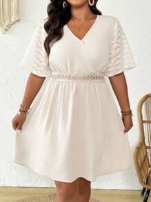 SHEIN Frenchy Vestido elegante con cuello en V y mangas con volantes para mujer de talla grande - Albaricoque - Ver 3