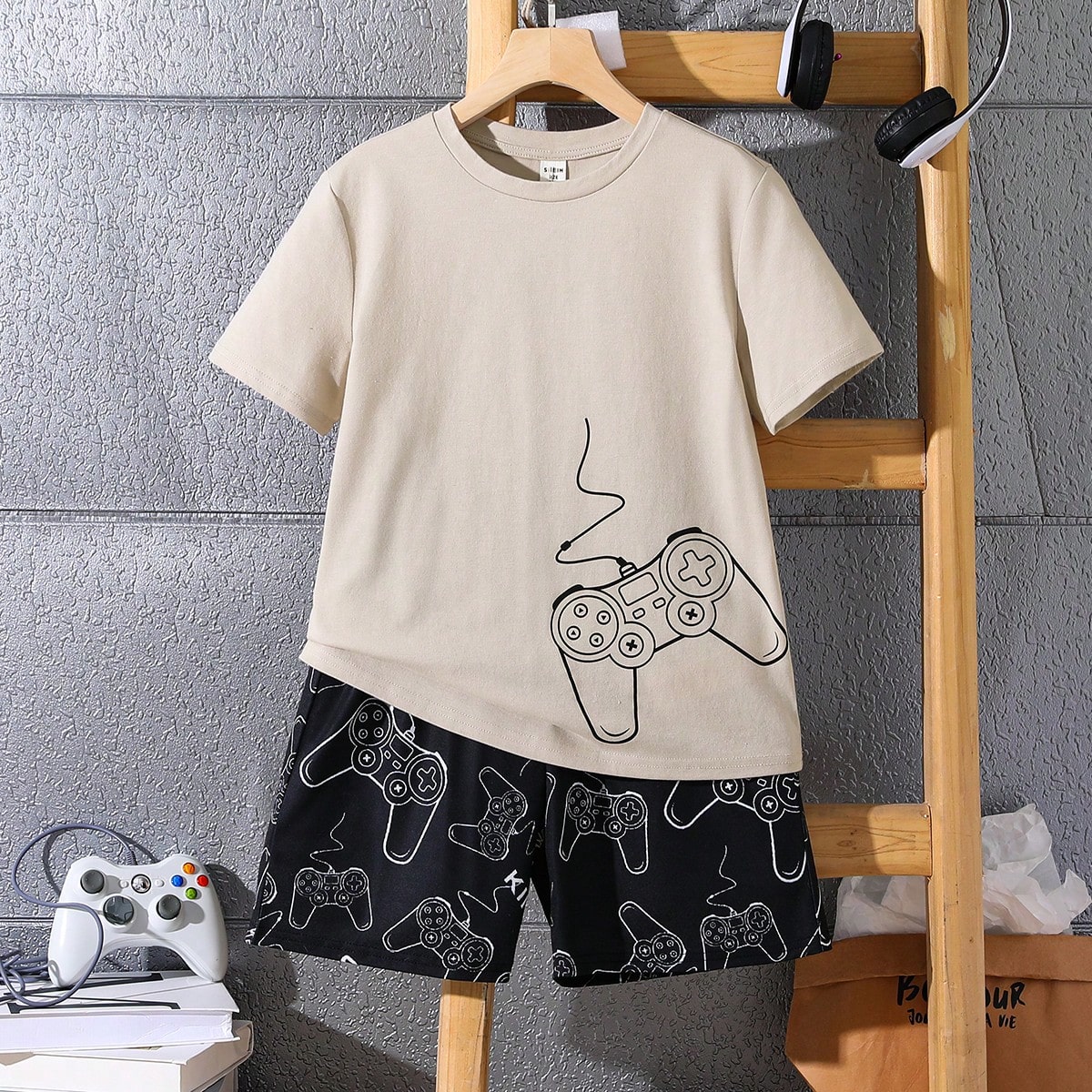 Set de 2 piezas de pijama suelto de verano con pantalón corto y camiseta de manga corta con estampado de control de juegos de dibujos animados para a