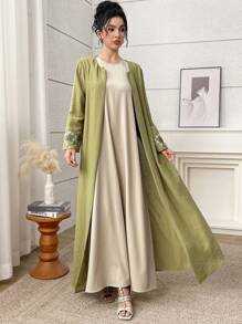 Al Najma 女式花卉刺绣超长阿拉伯长袍 - 綠色 - 查看 6