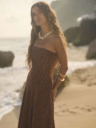 Aralina 女士不对称碎花抹胸连衣裙。夏季连衣裙。婚礼宾客礼服。沙滩装。夏季度假装。女士夏季连衣裙。