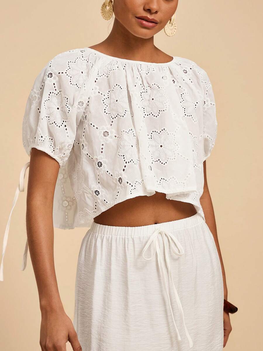 Travachic 夏季户外度假约会套装，度假开衩纹理刺绣面料上衣和纹理面料半裙女士休闲两件套，夏季海滩度假套装，返校装，简约装，办公室装，复古装，教师装，约会装，日常穿搭，毕业季，独立日，母亲节，夏季婚礼季姐妹下午茶聚会节日套装 - 白色 - 查看 1