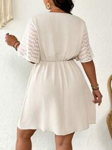 SHEIN Frenchy Vestido elegante con cuello en V y mangas con volantes para mujer de talla grande - Albaricoque - Ver 6