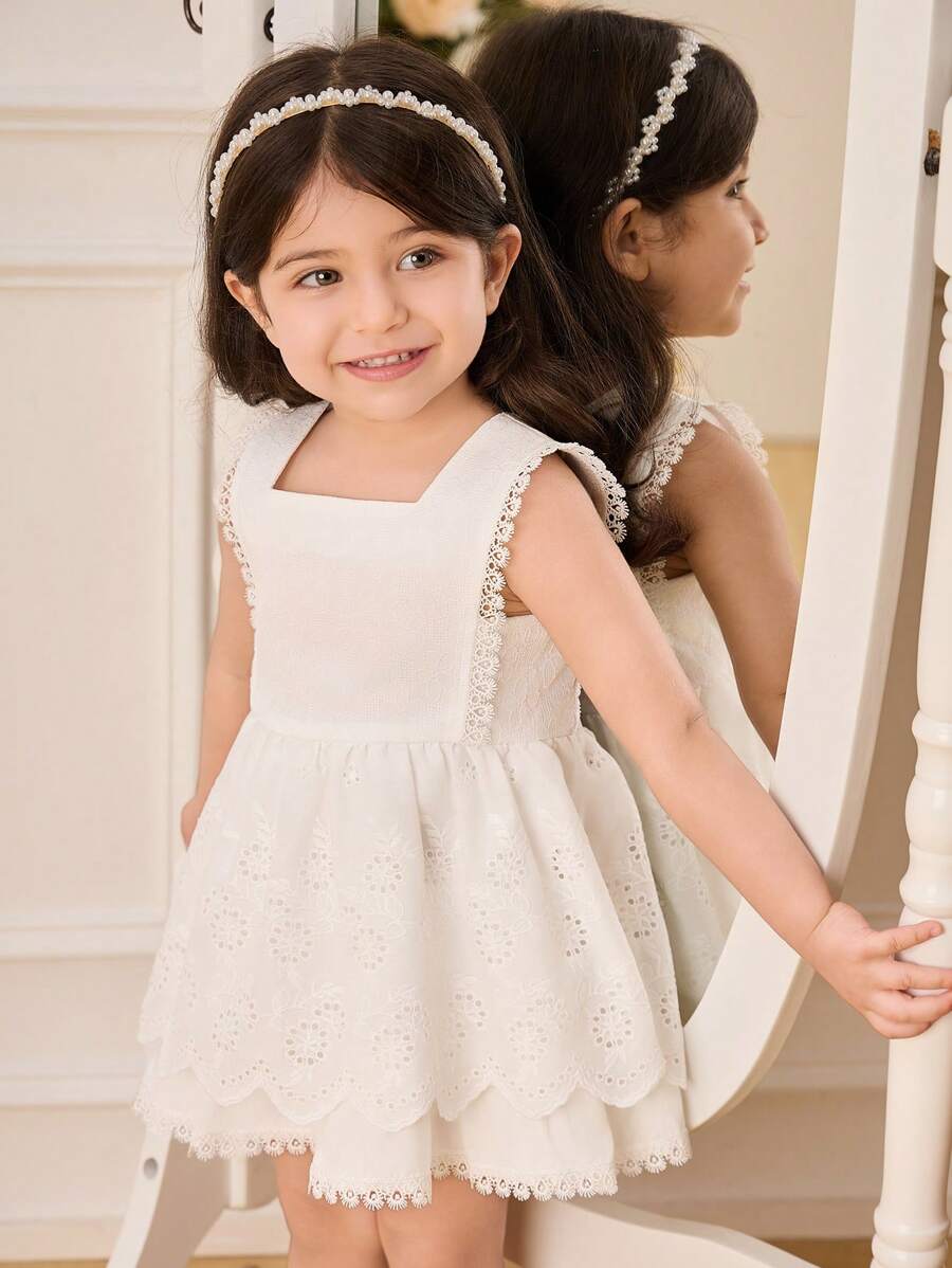 SHEIN Glamorique Kids 女婴优雅刺绣蕾丝边无袖白色连衣裙，适合度假、节日、生日、夏季 - 白色 - 查看 1