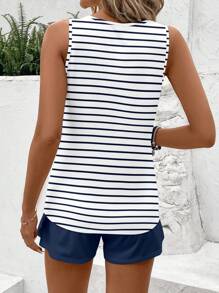 SHEIN LUNE 2pcs Women Casual Striped Pattern Sleeveless Round Neck Tank Top And Shorts Set, Suitable For Summer