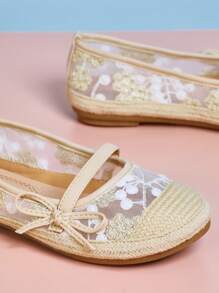 Mini mi CC 风格女童蝴蝶结系带蕾丝和黄麻波西米色帆布平底鞋——从游乐场到海滩度假胜地 - 米色 - 查看 7