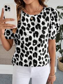 EMERY ROSE Women Round Neck Leopard Print Casual Versatile Short Sleeve Blouse - Black and White - View 3