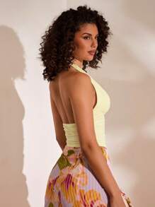 Opulessa Women Solid Color Fitted Sleeveless Halter Crop Top - Yellow - View 6