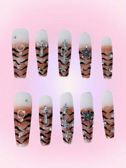 Grunge Punk Puntas de uñas postizas con diseños de estrella, corazón y cruz de metal de estampado de leopardo, estilo punk chic Y2K, apropiadas para ocasiones callejeras y de compras