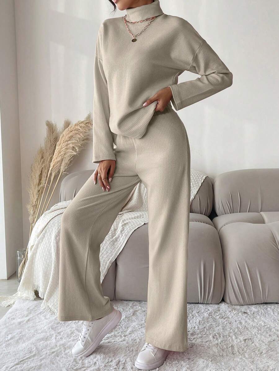 EURMUSE Của phụ nữ Cổ cao Màu thuần Áo Và Quần Hai Bộ - Màu be - Xem 1
