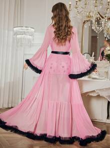 Snug Zone 3D Floral Trim Puff Sleeve Robe + Contrast Lace Side High Slit Sexy Heart Printed Mesh Nightgown Set - Pink - View 3
