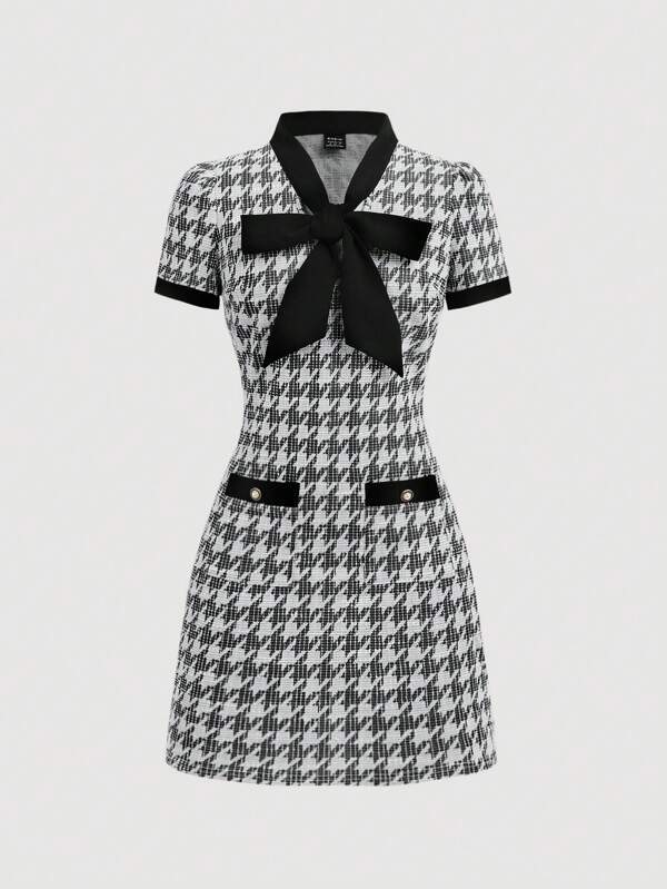 SHEIN MOD Women Retro Plaid Twist Collar Bodycon Dress, Back To School Season,4th Of July Outfits,Concert Outfits,Back To School,Teacher Outfits,Western Women Outfits,Dresses For Women Summer