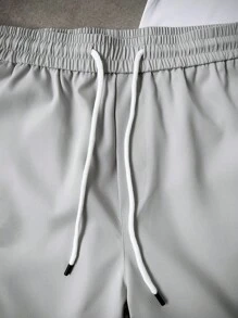 Manfinity Homme 男士夏季休闲撞色口袋T恤和工装短裤套装 - 白色 - 查看 4