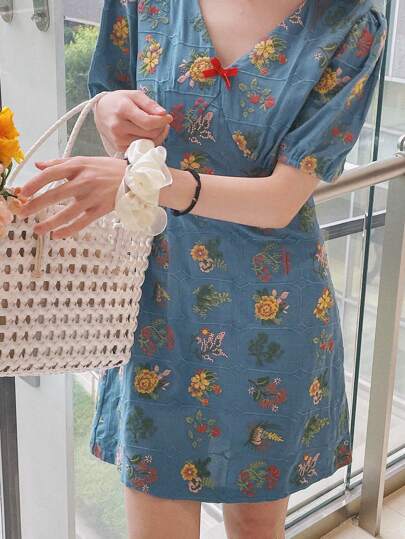 DAZY V-Neck Bow-Decor Short Sleeve Floral Embroidery Elegant Mini Dress For Women, Summer Vacation